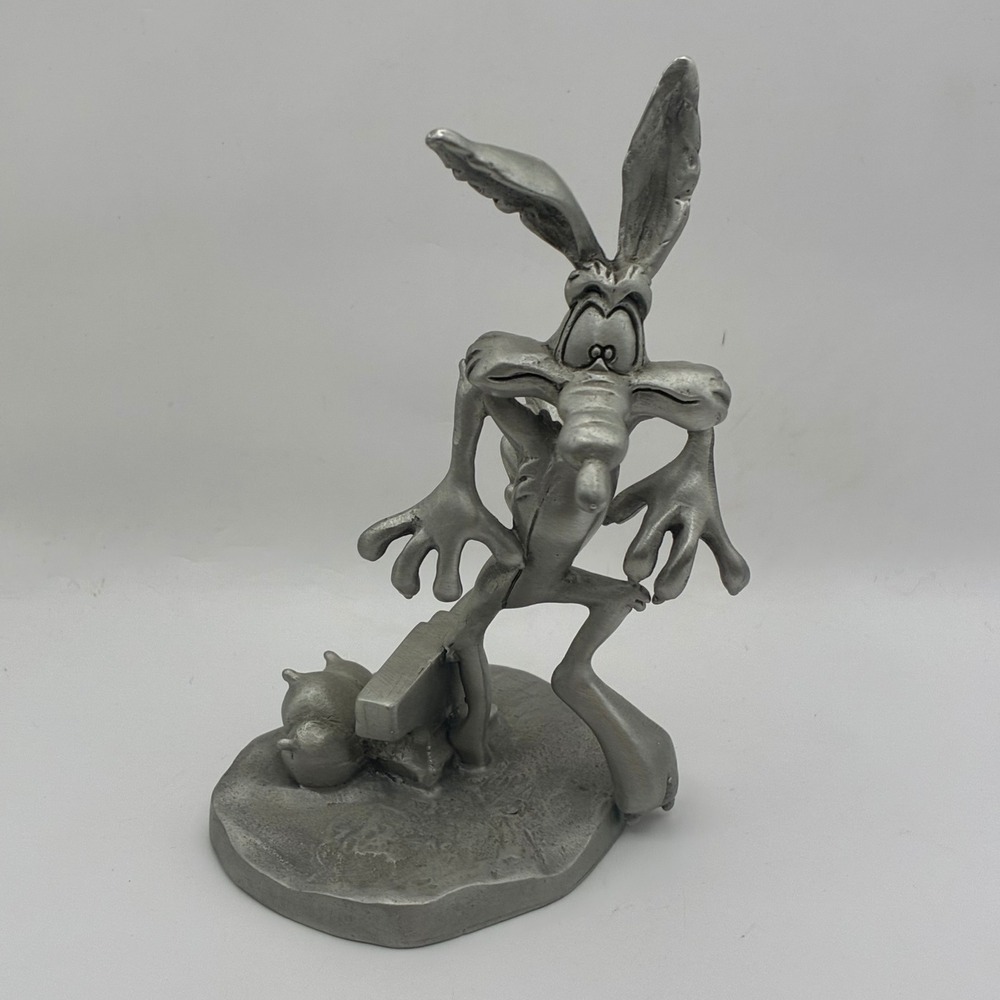 Vintage 1996 Rawcliffe Pewter Wile E Coyote Looney Tunes Figurine with Anvil
